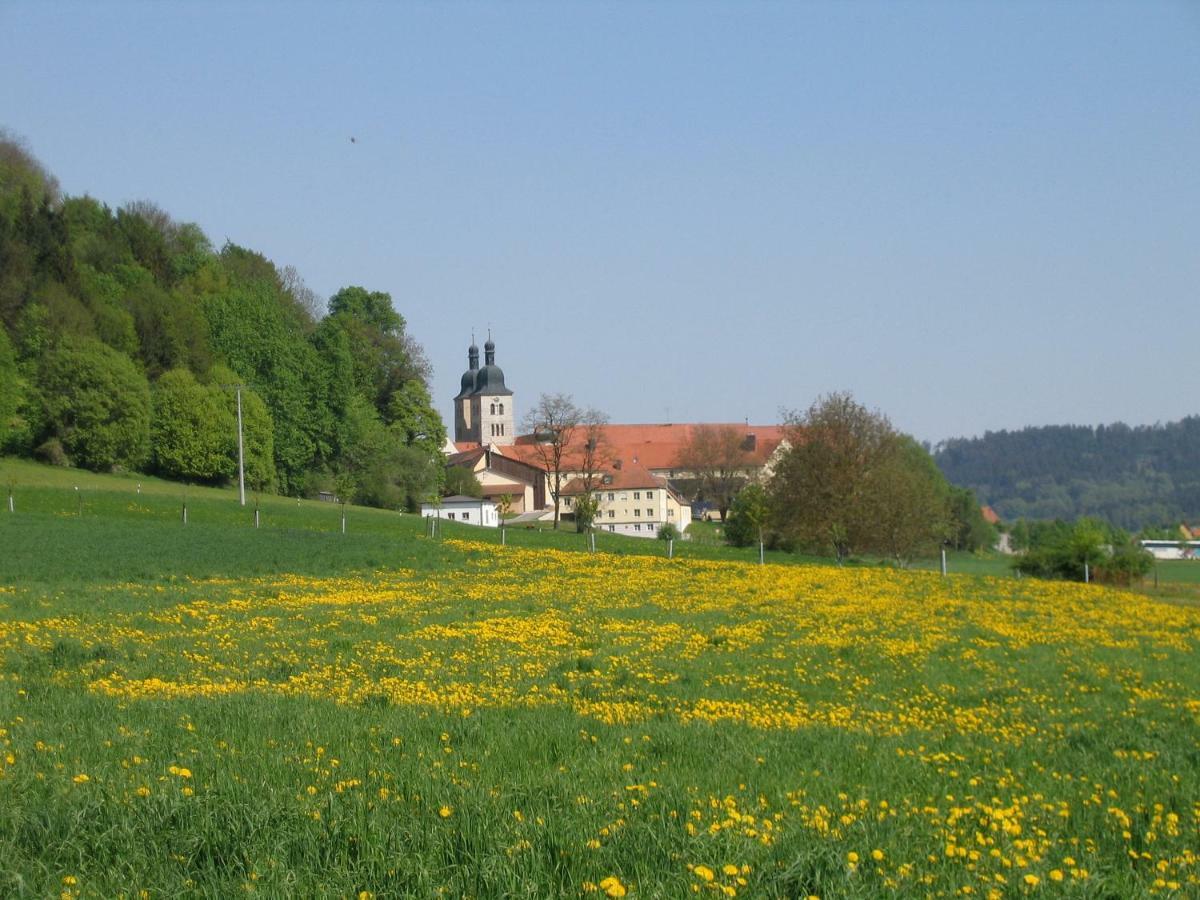 Kloster Plankstetten Gaste- Und Tagungshaus Берхинг Екстериор снимка